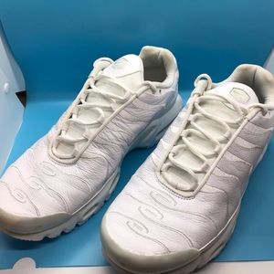 aj2029